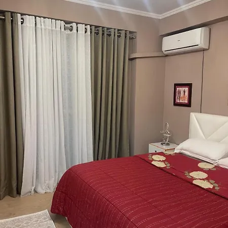 Condor Center Luxury 3 Apartman Tirana