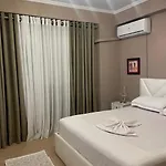 Condor Center Luxury 3 Apartment *